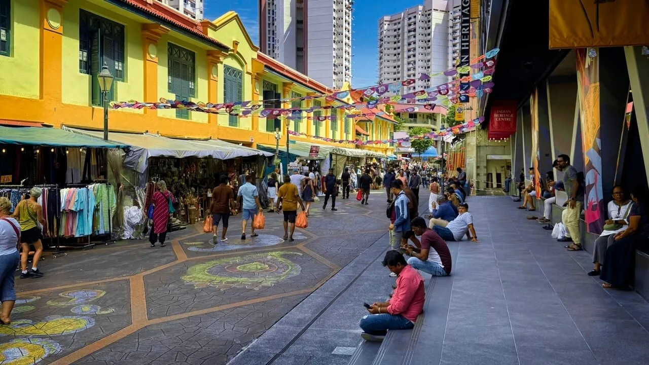 5 reasons to take a Little India walking tour in Singapore